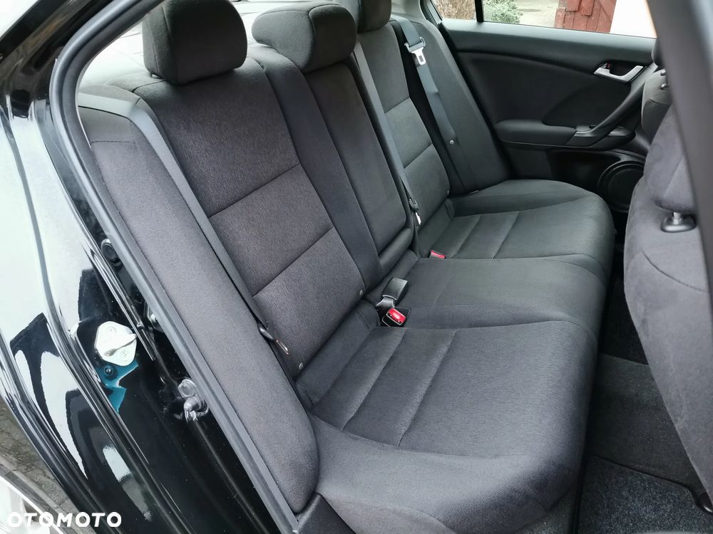 Honda Accord 2.0 Elegance - 21