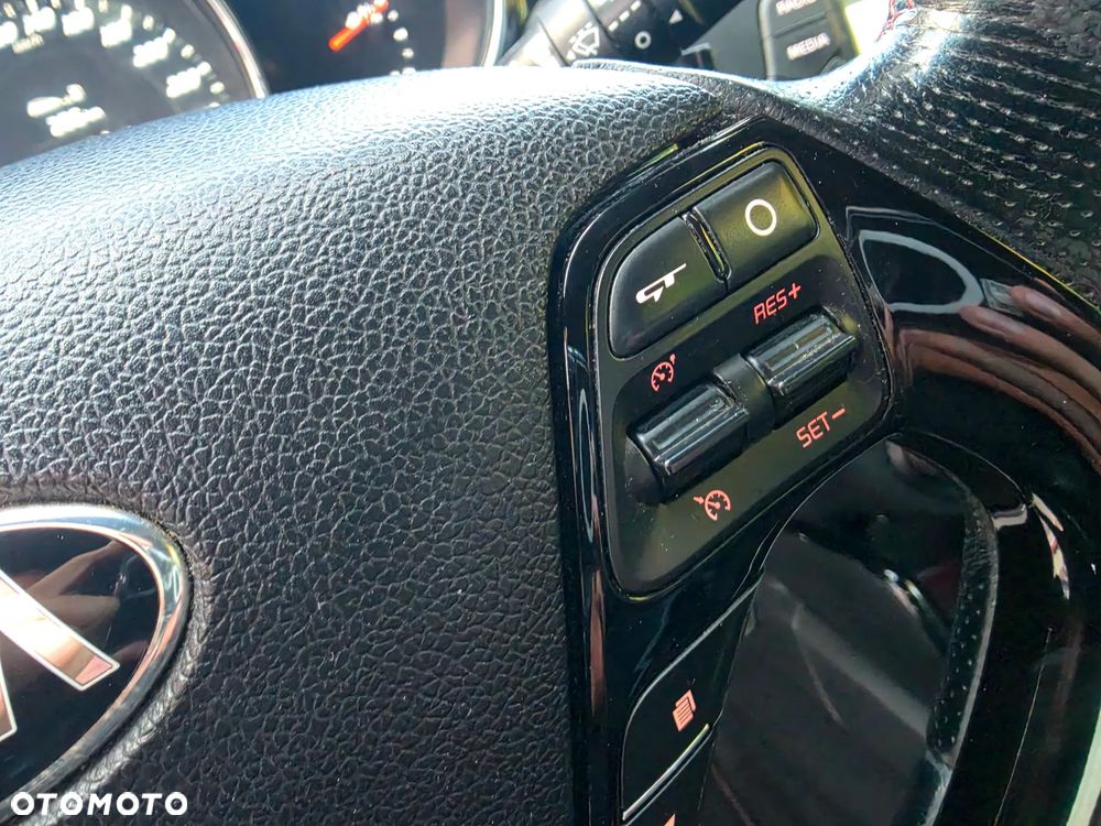 Kia Ceed - 29