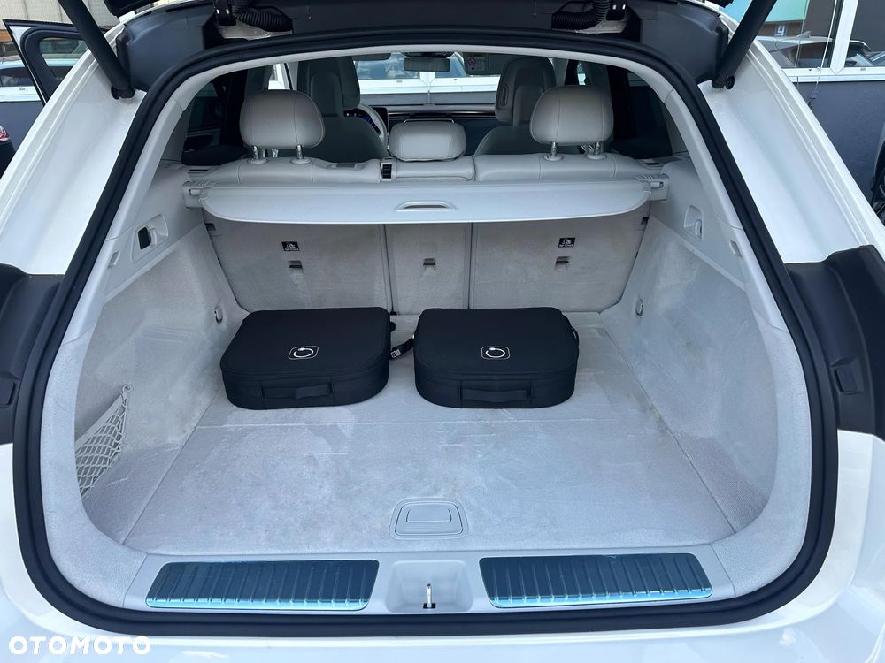 Mercedes-Benz EQE 350 89kWh 4-Matic AMG Line - 27