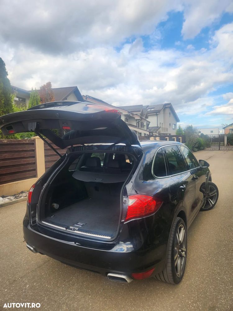 Porsche Cayenne - 18