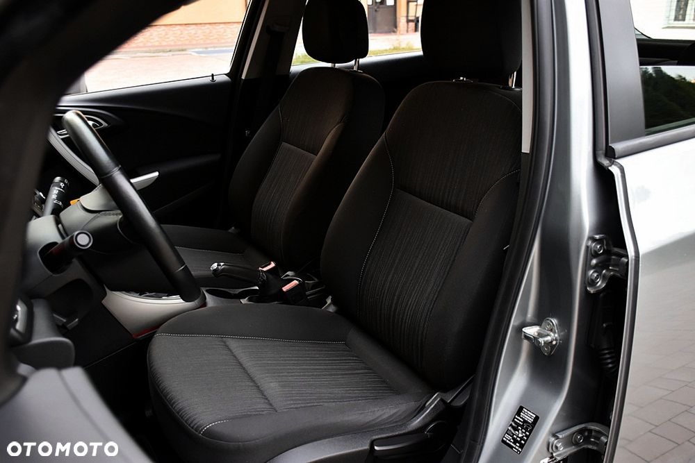 Opel Astra 1.6 Turbo Color Edition - 6