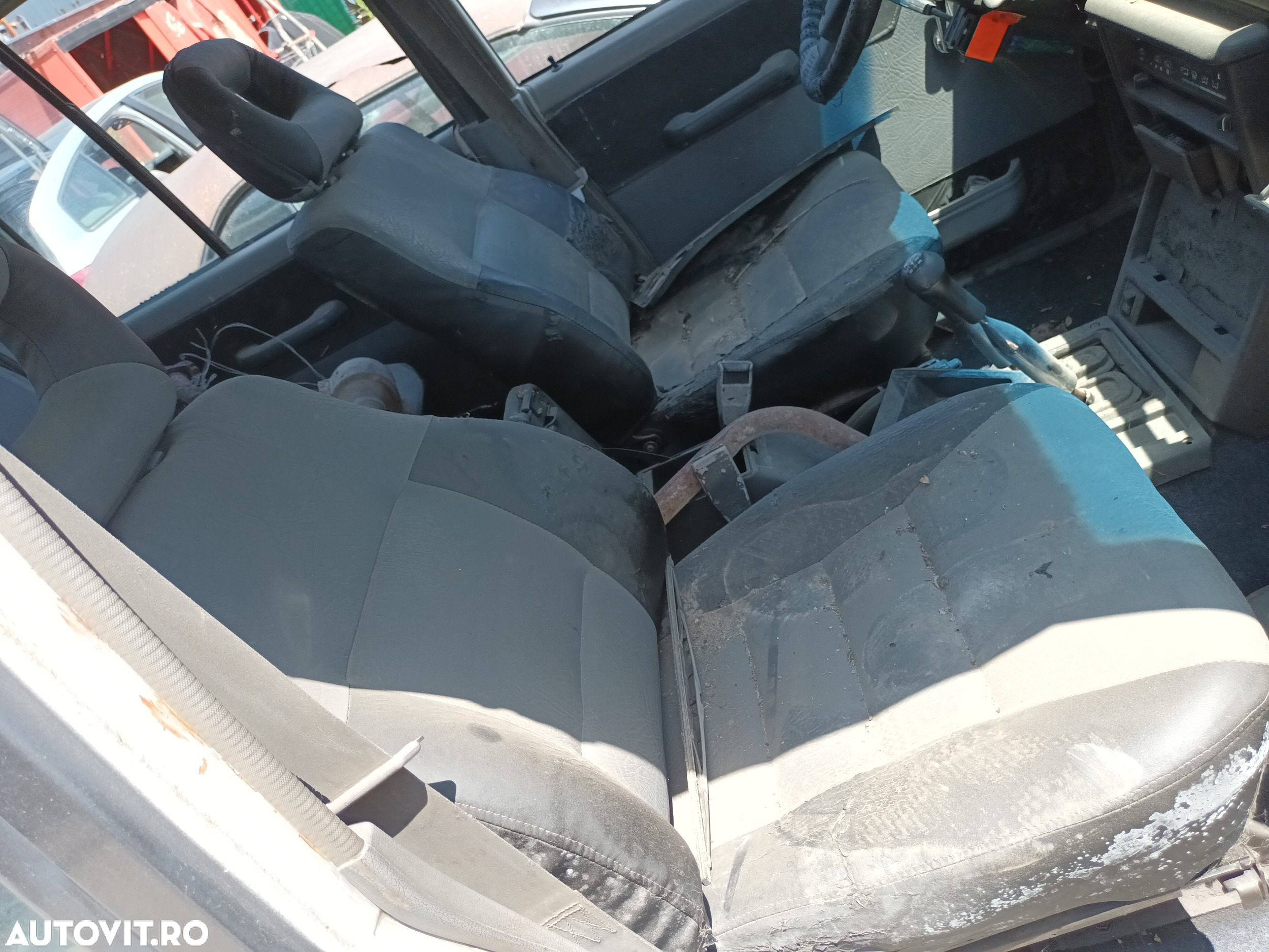 Dezmembrari  Mitsubishi PAJERO 1 (L040)  1982  > 1991 2.5 TD (L044G, - 28