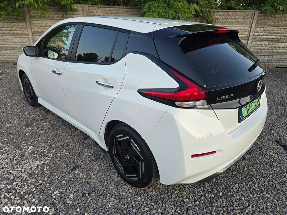 Nissan Leaf - 25