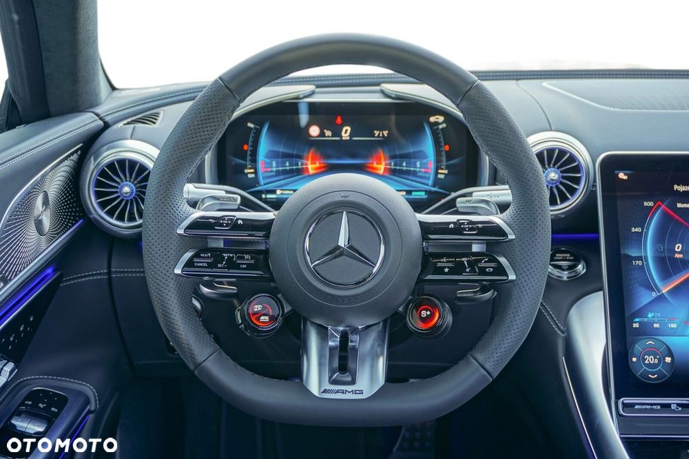 Mercedes-Benz AMG GT - 7