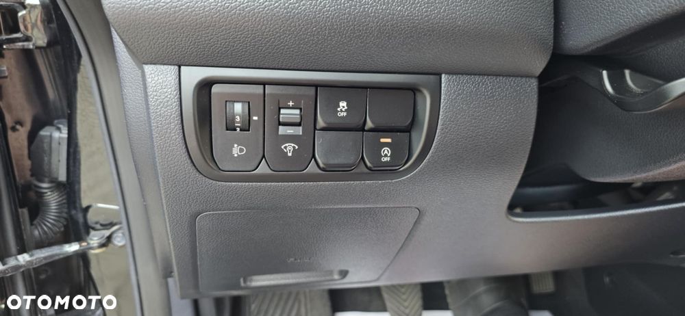 Kia Rio 1.1 crdi M - 22