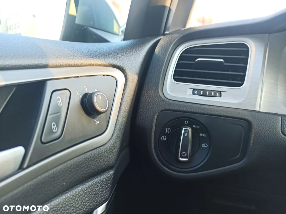 Volkswagen Golf 1.4 TSI BMT Comfortline Perfectline - 24