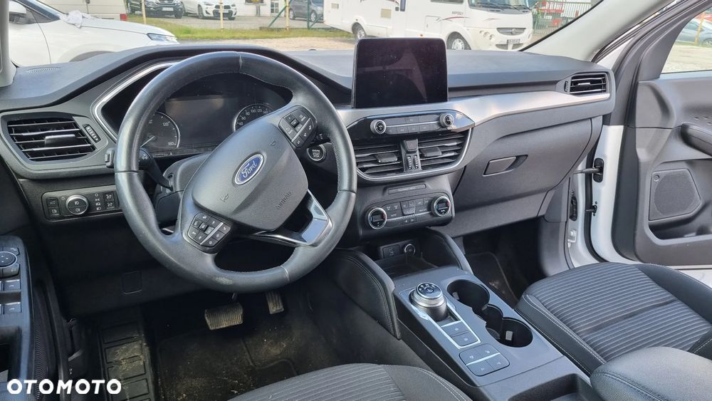 Ford Kuga - 35