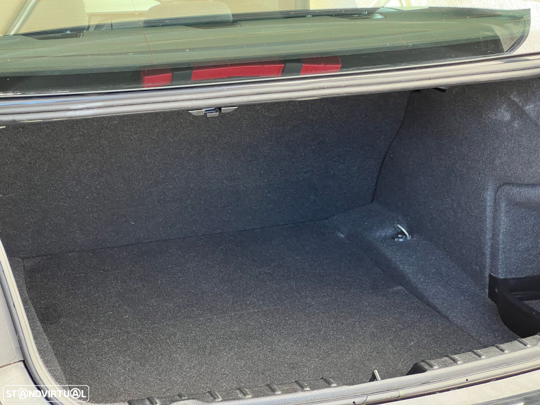 BMW 318 d Auto - 10