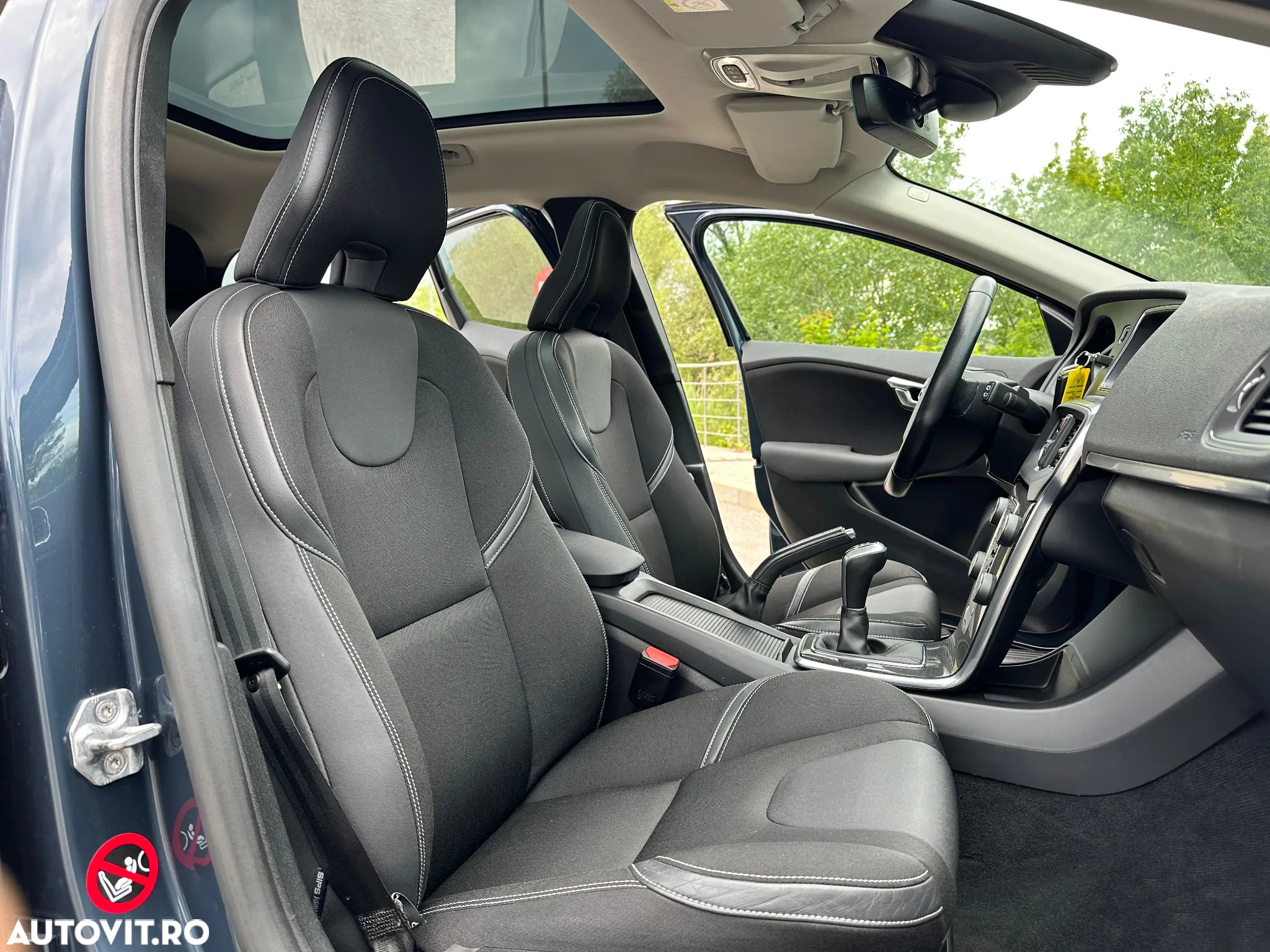 Volvo V40 D2 Summum - 25