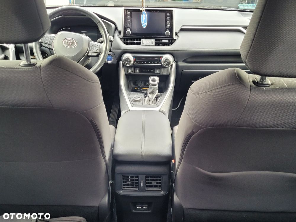 Toyota RAV4 - 10