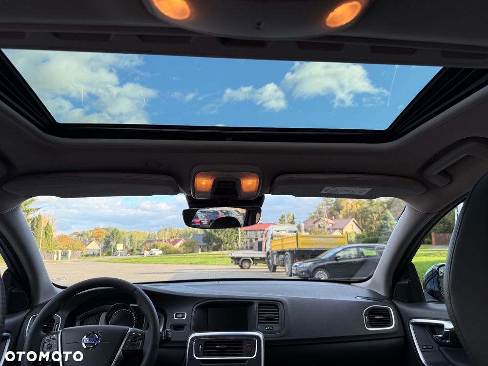 Volvo V60 Cross Country D4 Drive-E Summum - 37