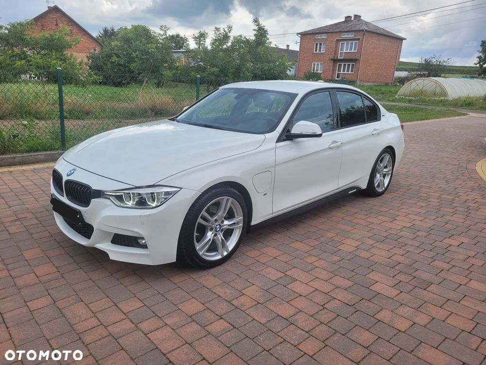 BMW Seria 3 330e iPerformance M Sport - 2