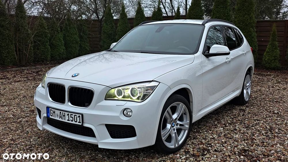 BMW X1 xDrive18d Sport Line - 1