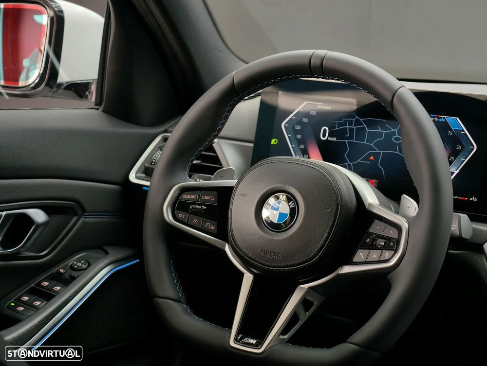 BMW 320 d Aut. M Sport - 24