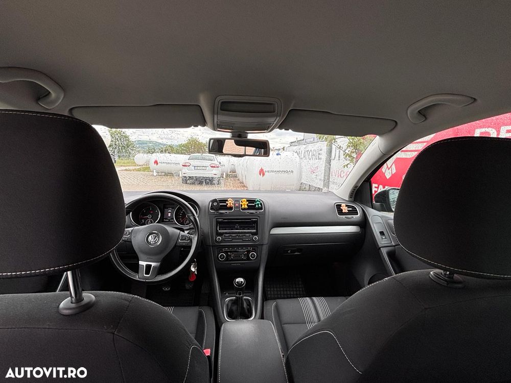 Volkswagen Golf 1.6 TDI DPF Comfortline - 11