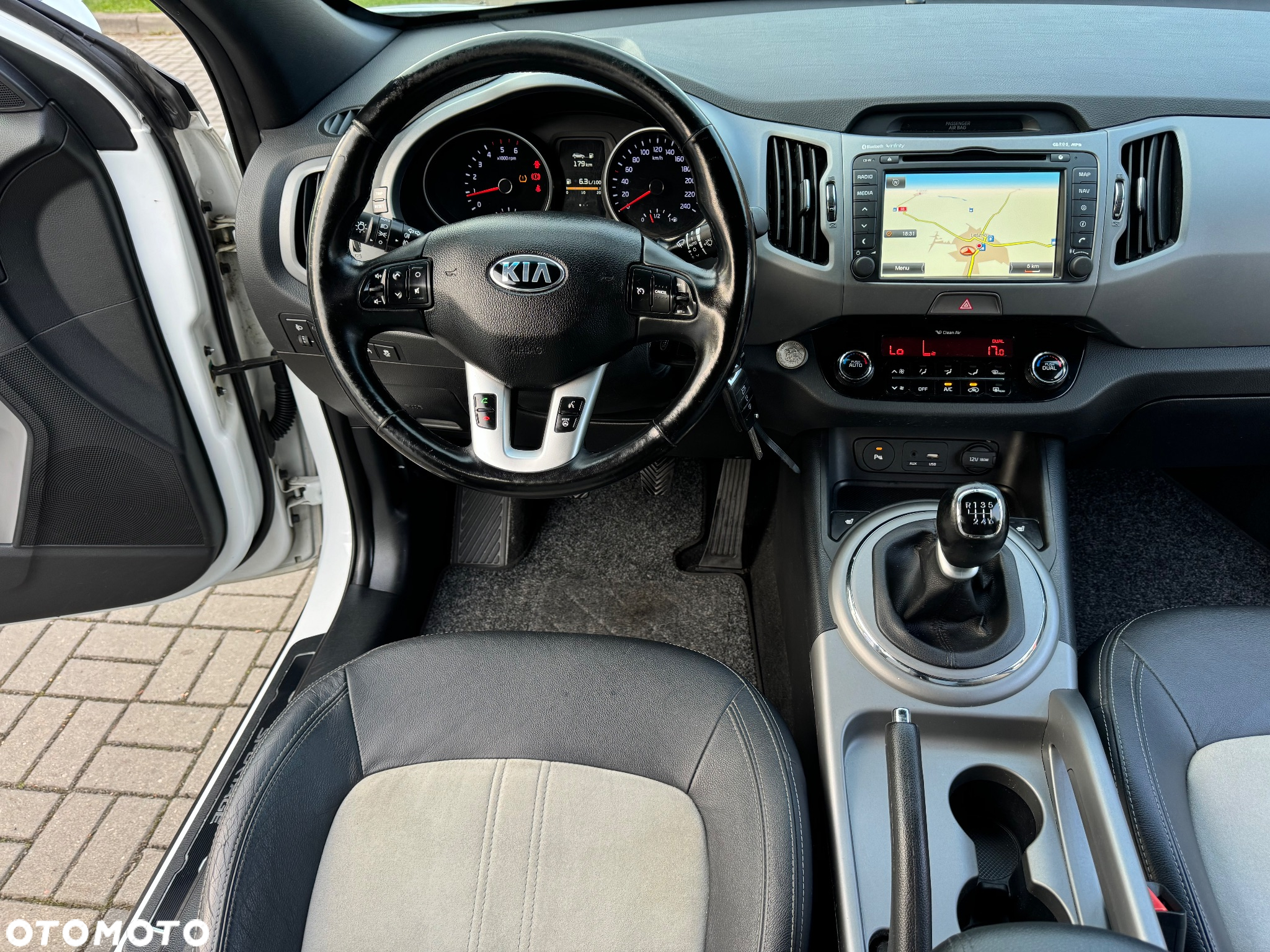 Kia Sportage 1.7 CRDI Business Line 2WD - 26