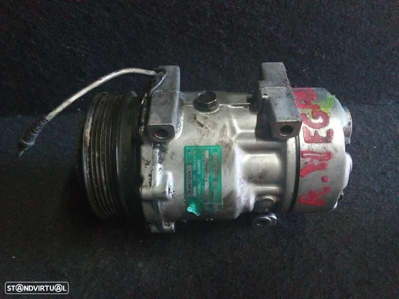 COMPRESSOR DE AR CONDICIONADO RENAULT MEGANE I BERL. BERL. CON PORTÓN BA0 - 1