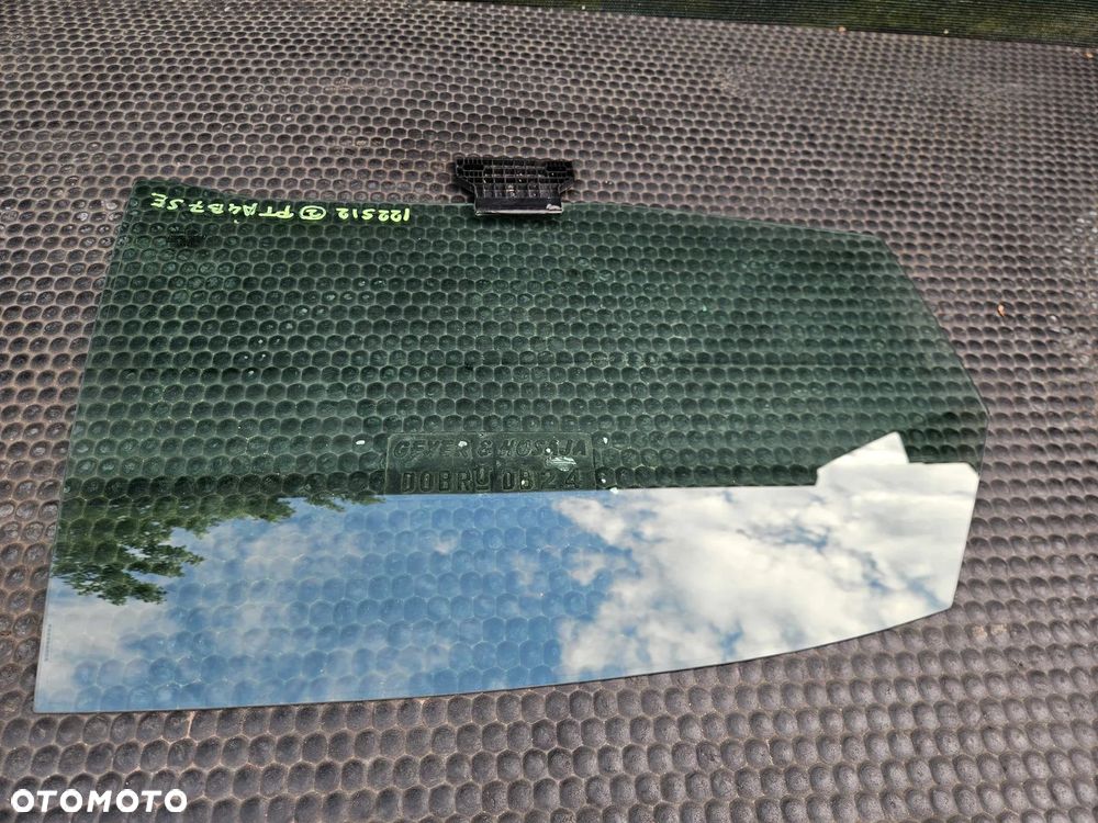 Szyba Szyby Boczna Drzwi Tyl Tylna AUDI A4 B6 B7 Sedan 06r - 30