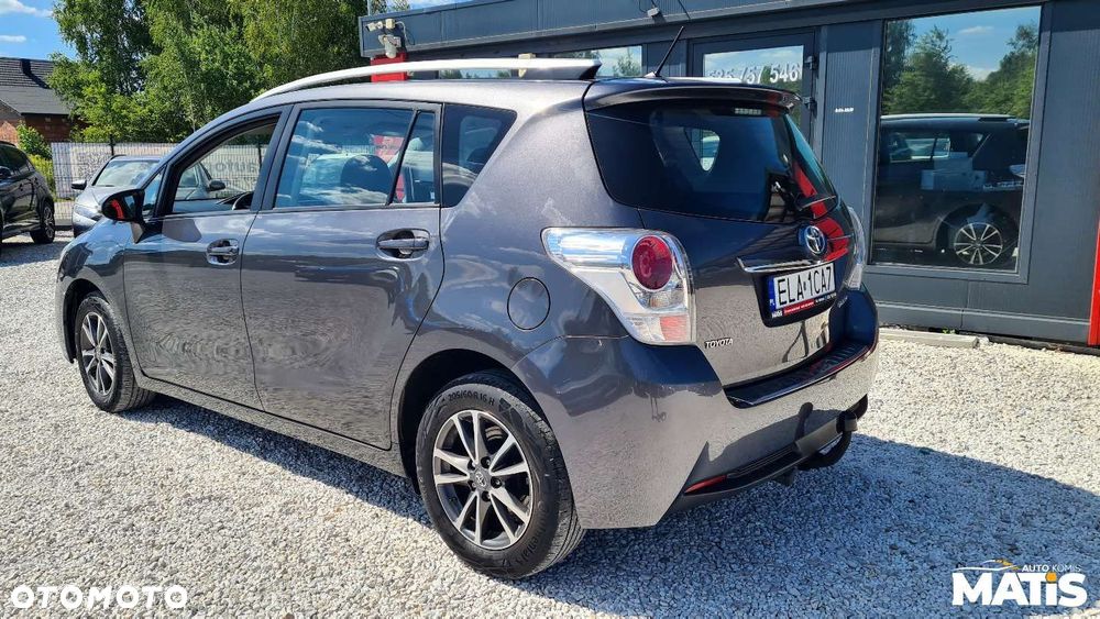 Toyota Verso - 2