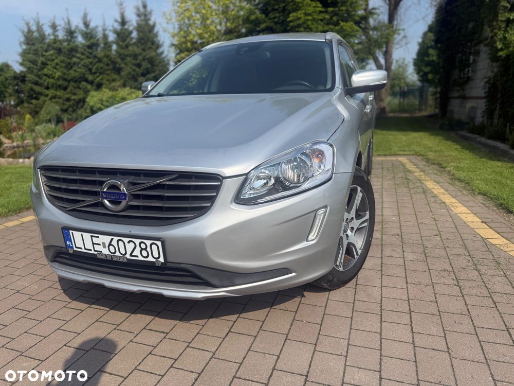 Volvo XC 60 T6 AWD Momentum - 8