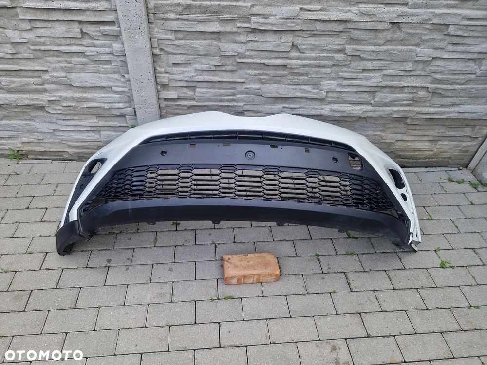 Zderzak Toyota Chr ch-r lift na 4 pdc - 3