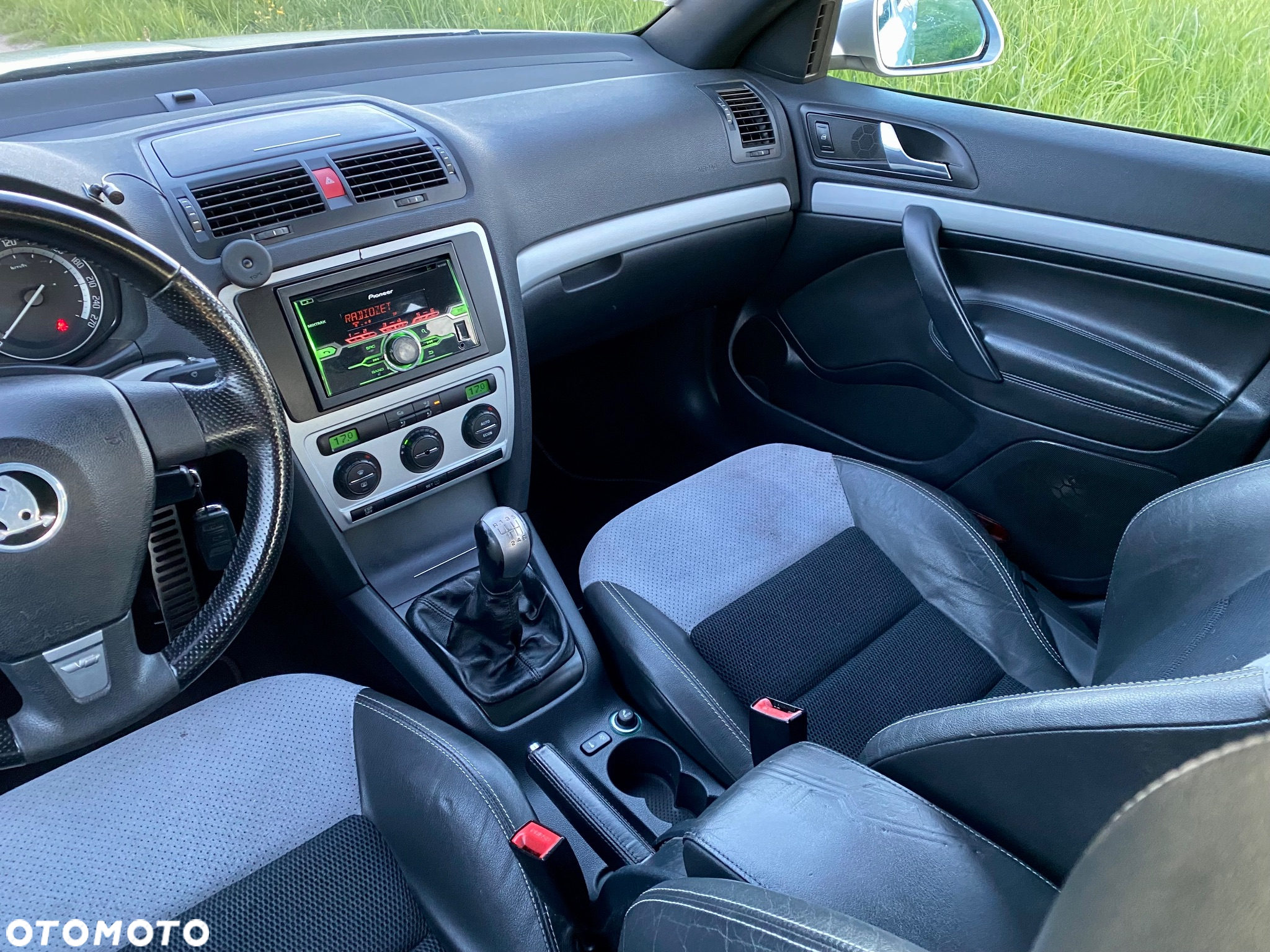 Skoda Octavia 2.0 TDI RS - 13