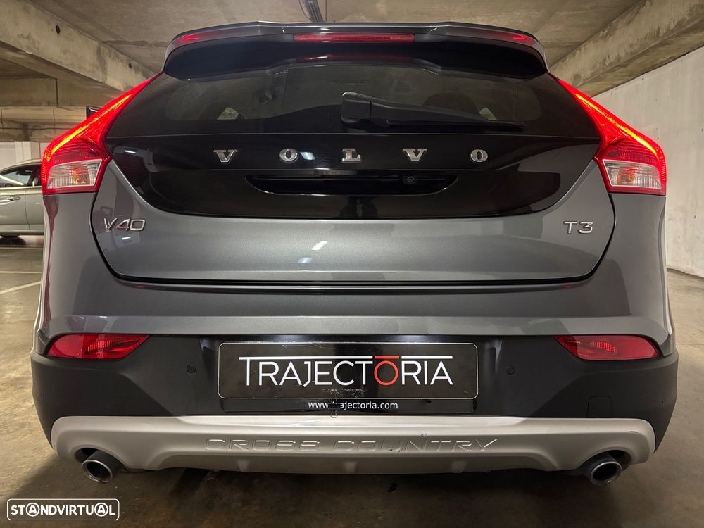 Volvo V40 Cross Country 1.5 T3 Geartronic - 17