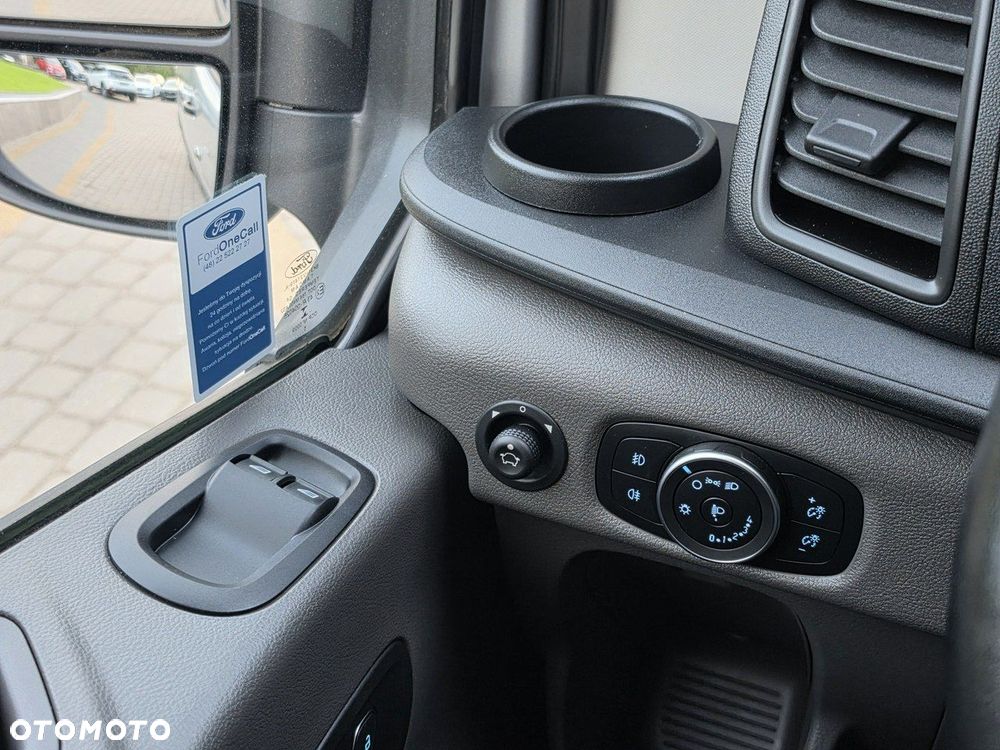 Ford Transit - 31