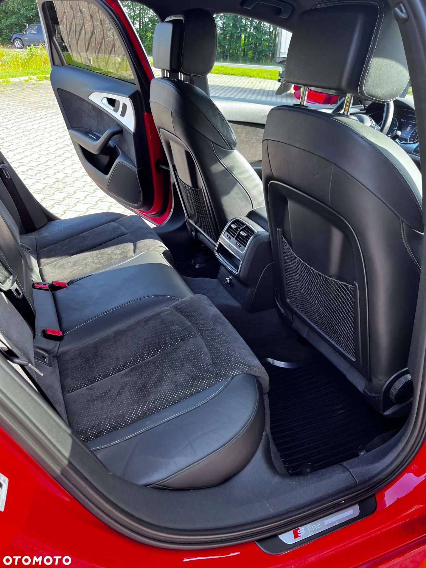 Audi A6 Avant 2.0 TDI quattro S tronic - 37