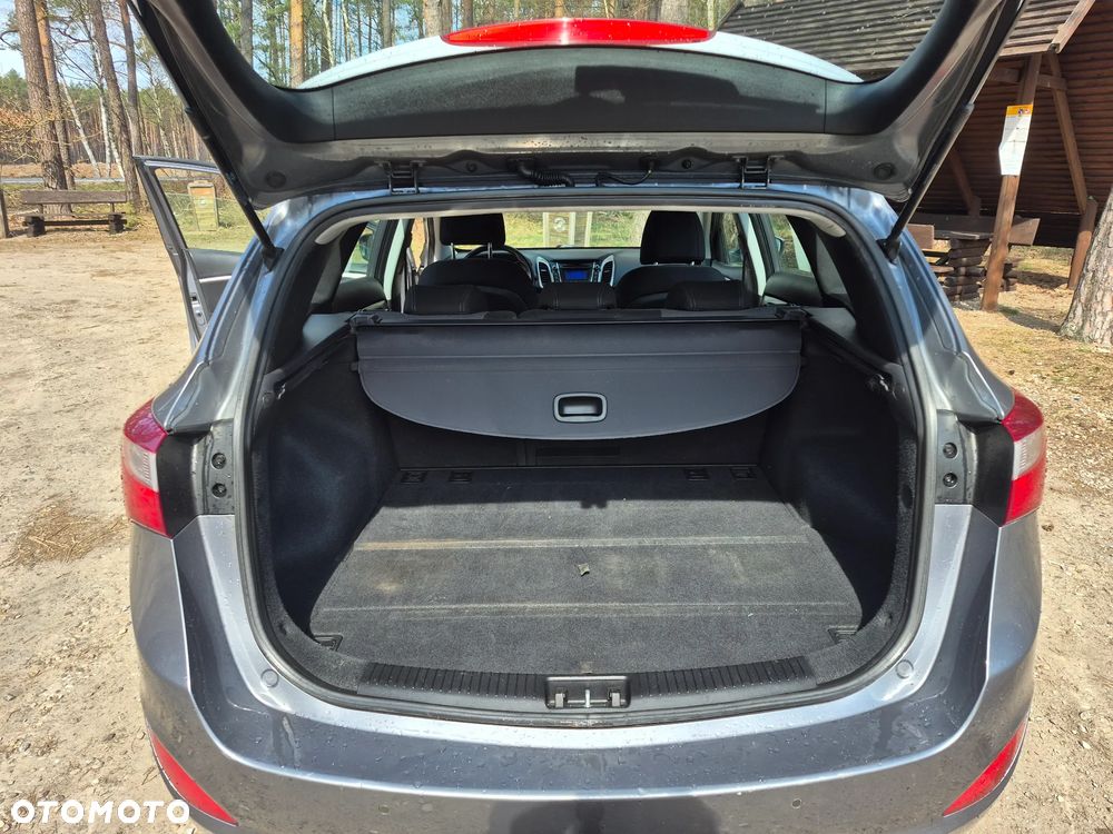 Hyundai i30 i30cw 1.4 CRDi Advantage - 28