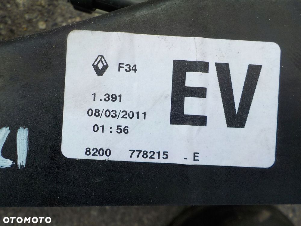 lewarek wybierak biegów renault megane III 1,9 DCI 8200778215 - 3