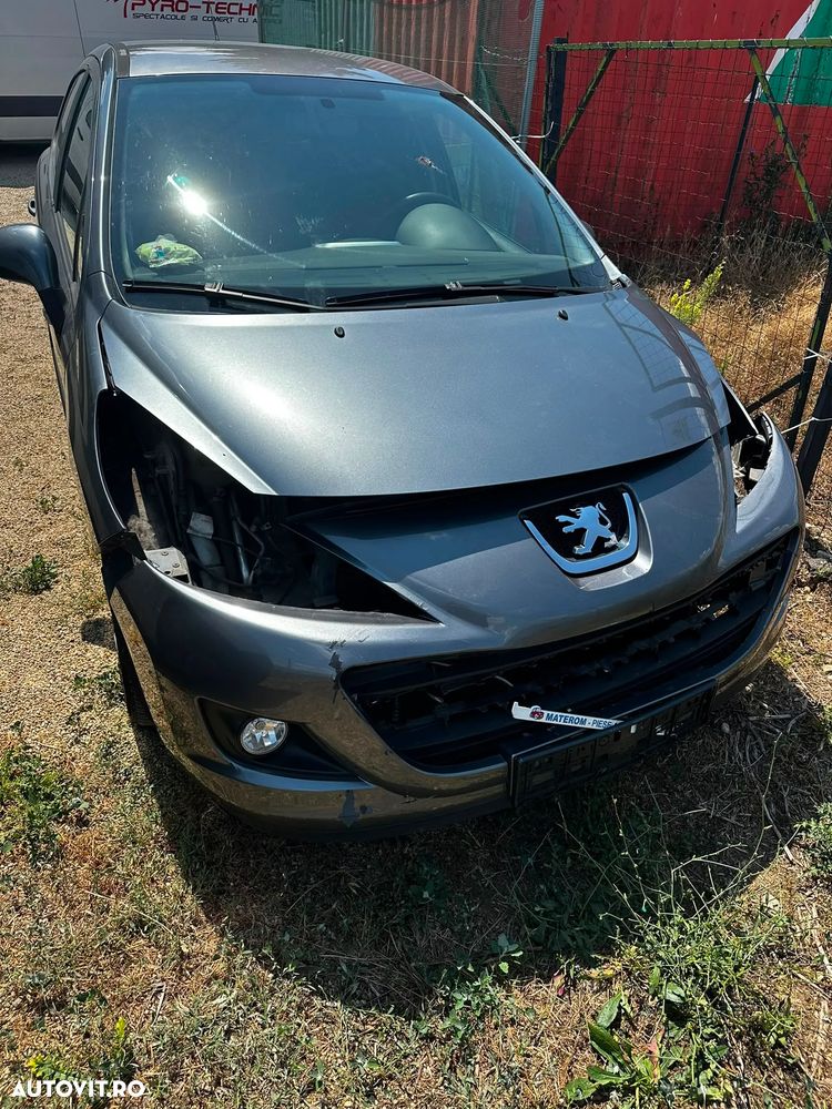 Peugeot 207 1.4HDI Trendy - 8
