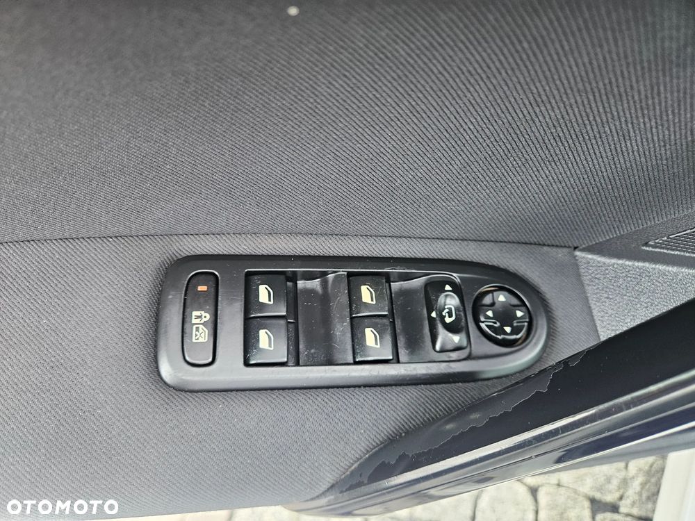 Peugeot 508 1.6 e-HDi Active S&S - 24