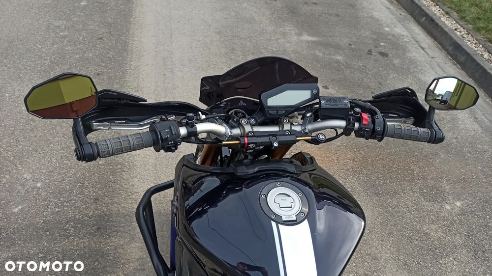 Yamaha MT - 15