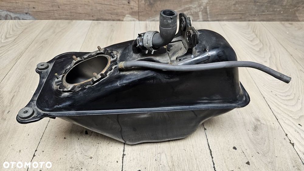 Pompa paliwa zbiornik bak przewód Honda ST1300 Pan European - 12