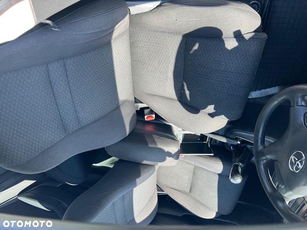 Toyota Yaris 1.4 D-4D Terra A/C - 13