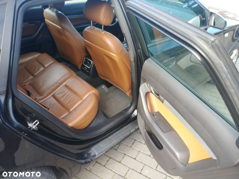 Audi A6 Avant - 16