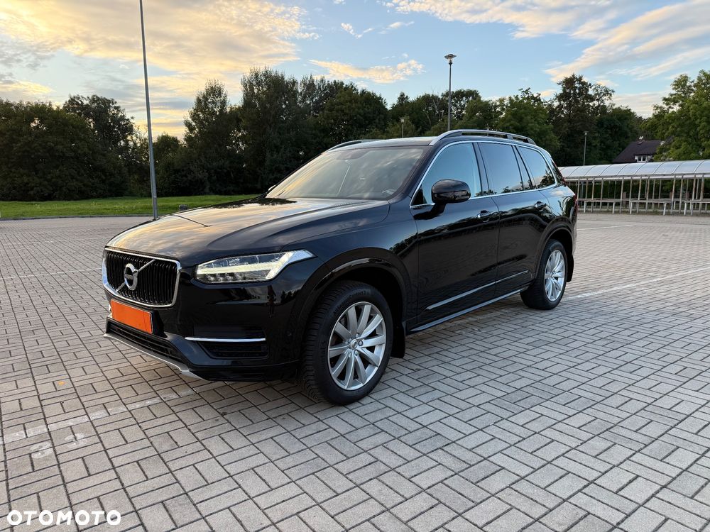 Volvo XC 90 - 1