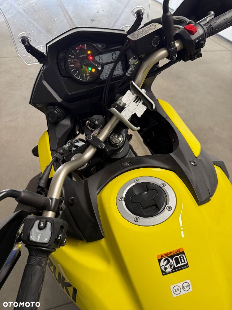 Suzuki V-STROM - 7