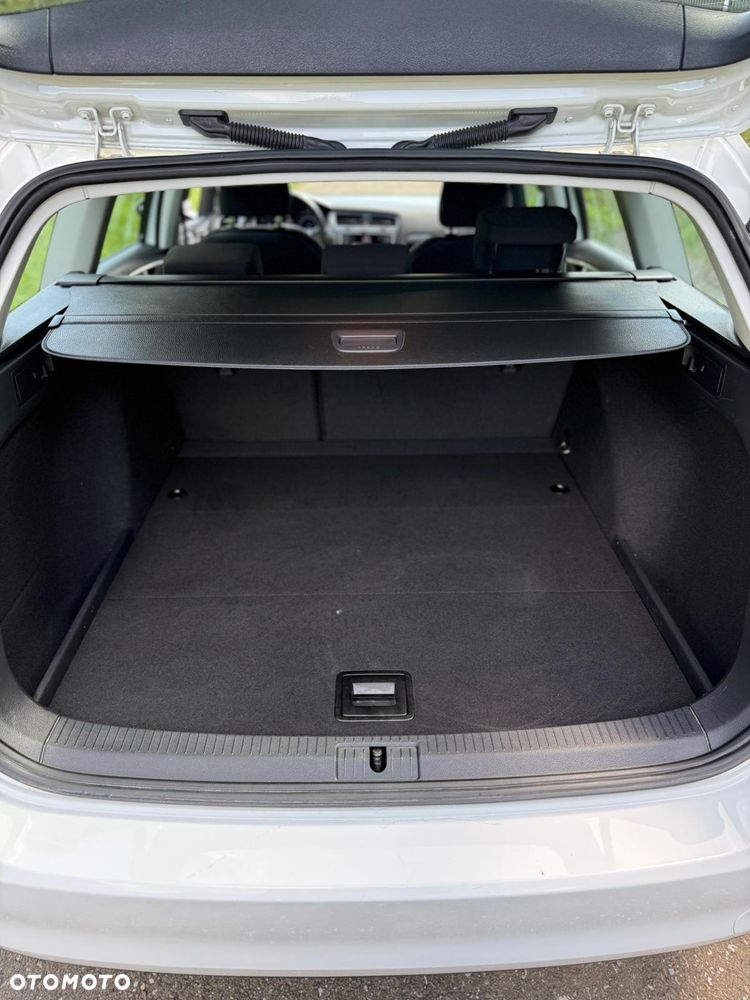 Volkswagen Golf 1.6 TDI BlueMotion Technology Lounge - 28
