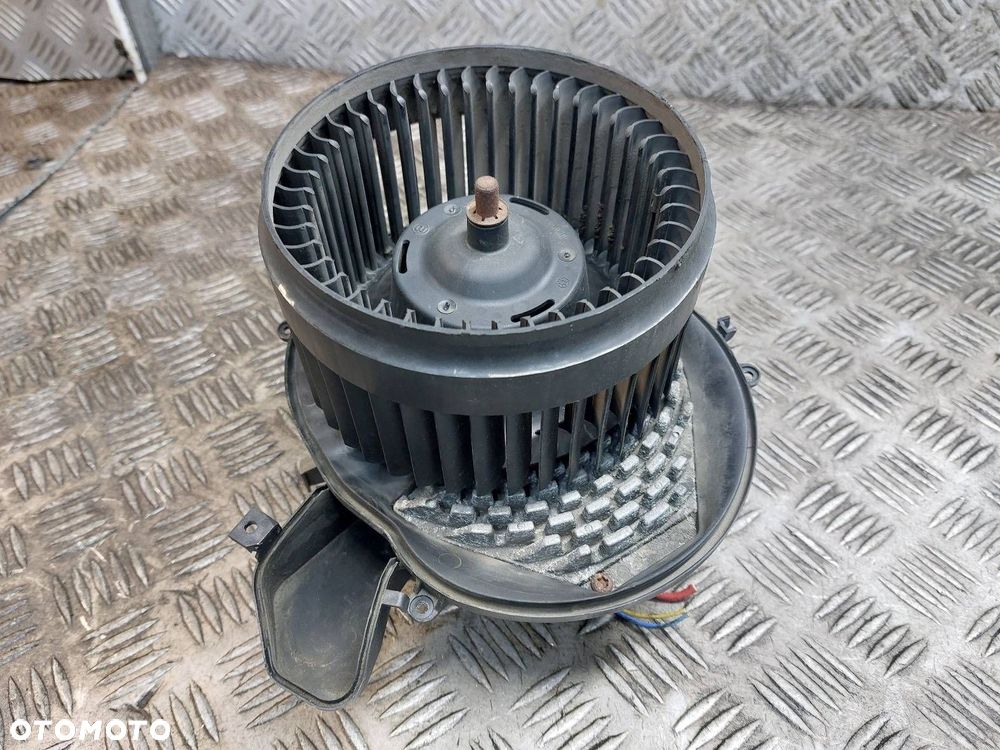 DMUCHAWA WENTYLATOR NAWIEWU + REZYSTOR VOLVO S60 I 2.4 20V EU 28417 - 1