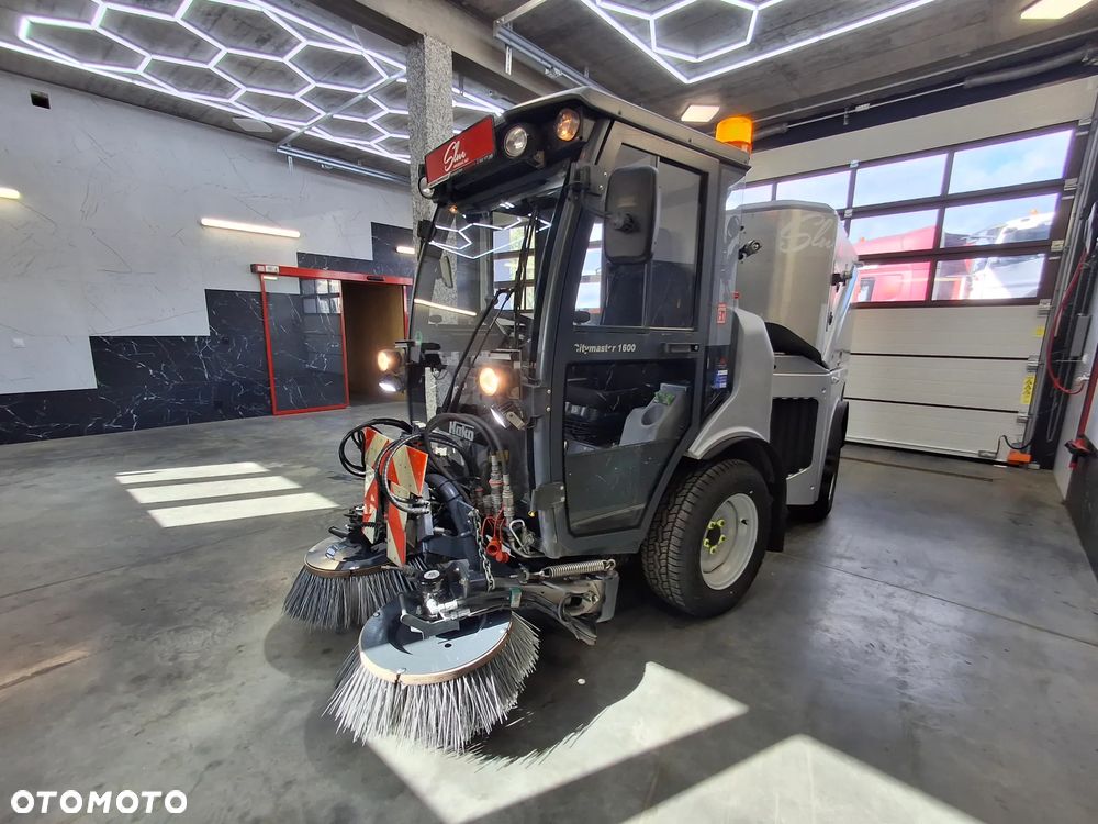 Inny HAKO Citymaster 1600 Zamiatarka Chodnikowa Euro 6 PM 2.5 Napęd 4x4 Rok: 2019 - 20