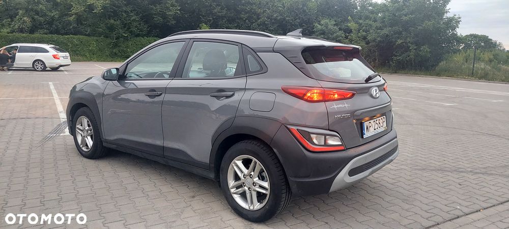 Hyundai Kona - 12