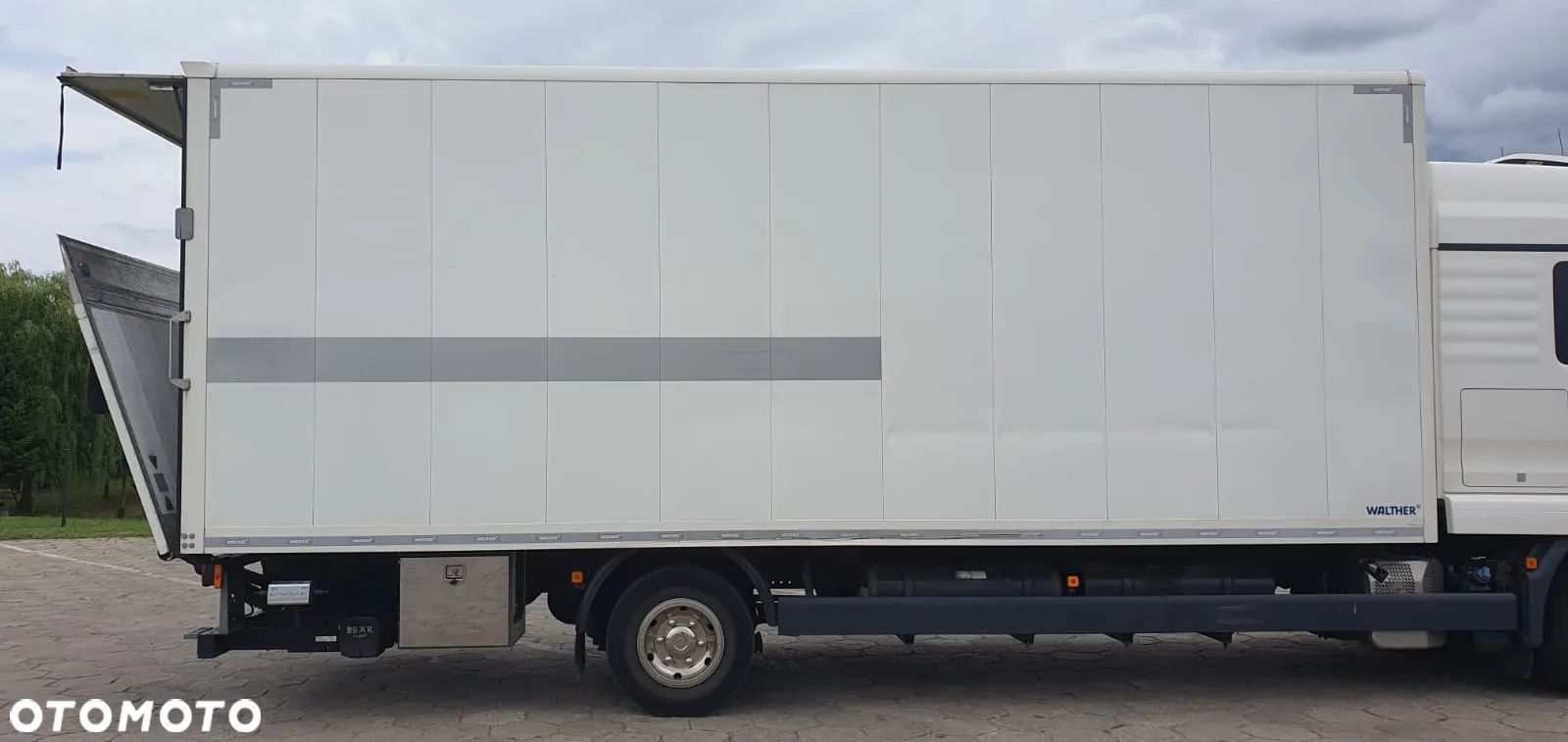 Zabudowa kontener WALTHER + winda BAR Cargolift - 1