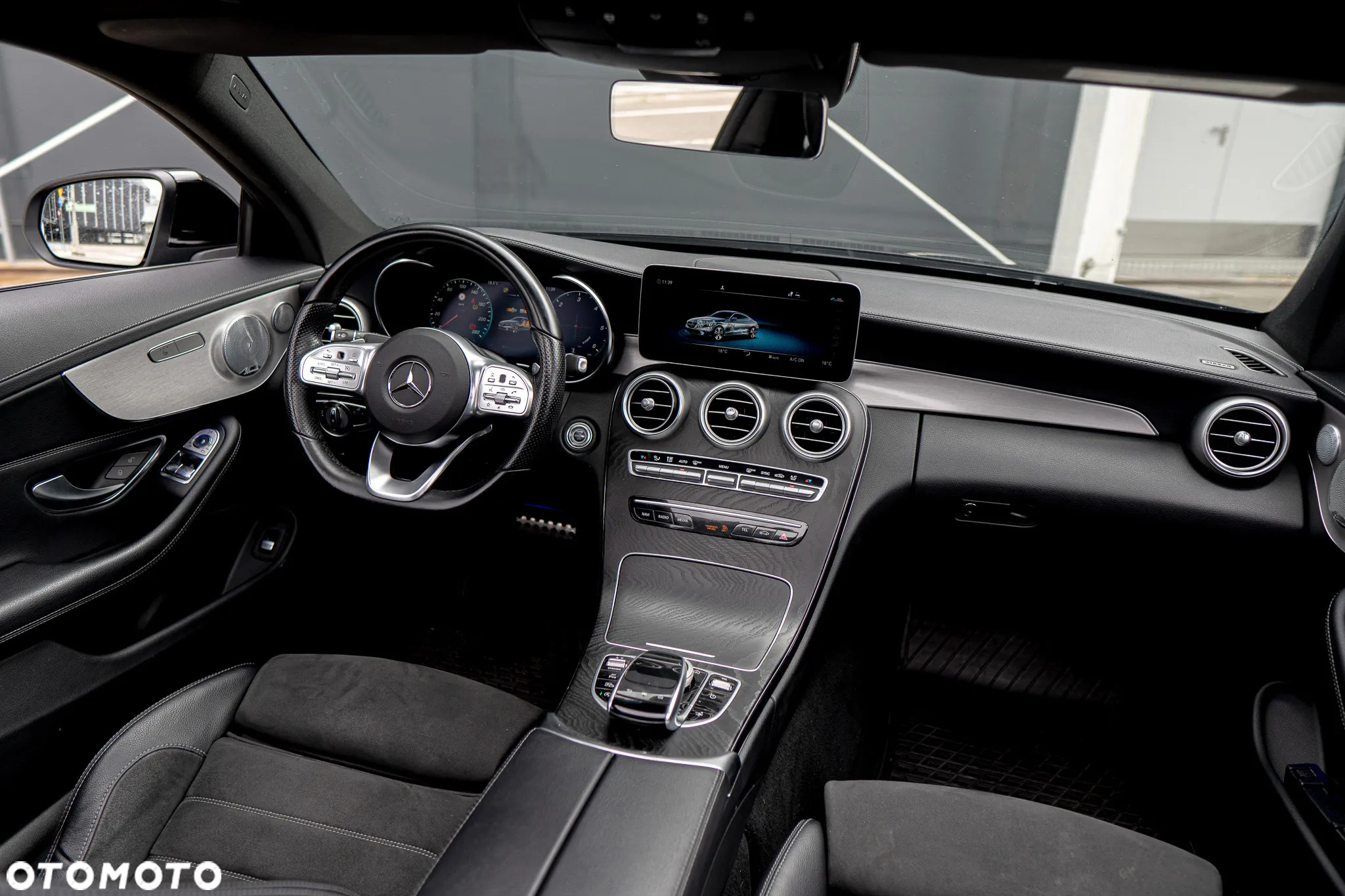 Mercedes-Benz Klasa C 220 d Coupe 4Matic 9G-TRONIC AMG Line - 25