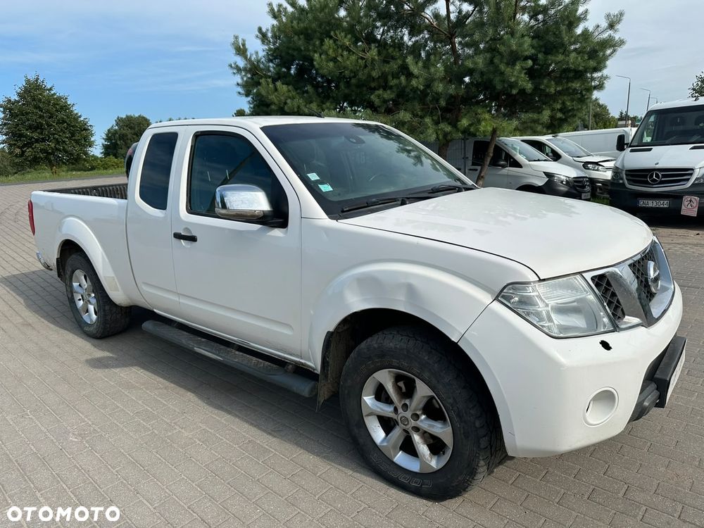 Nissan Navara - 2