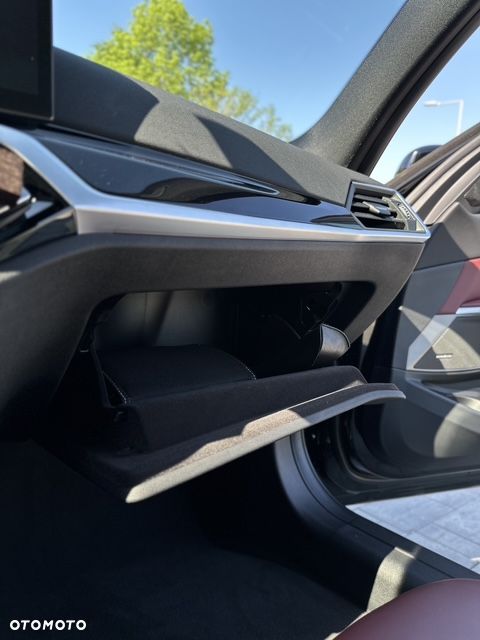 BMW Seria 3 320i M Sport - 23