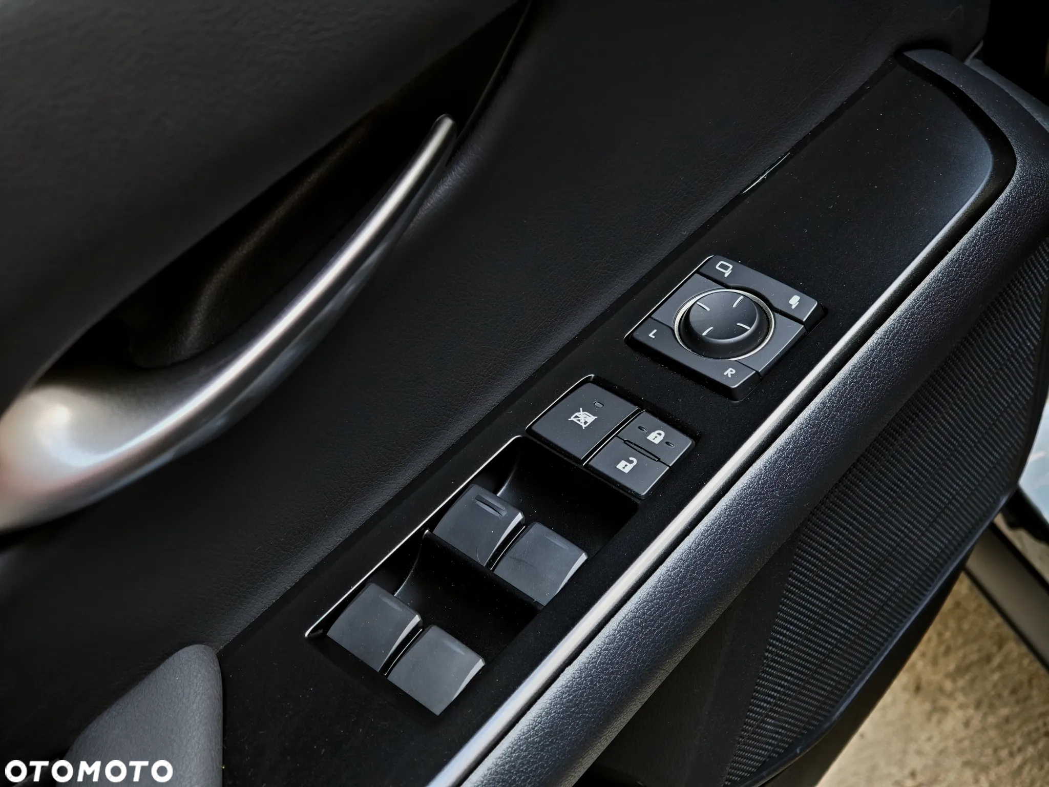 Lexus UX 250h GPF F Impression 2WD - 39