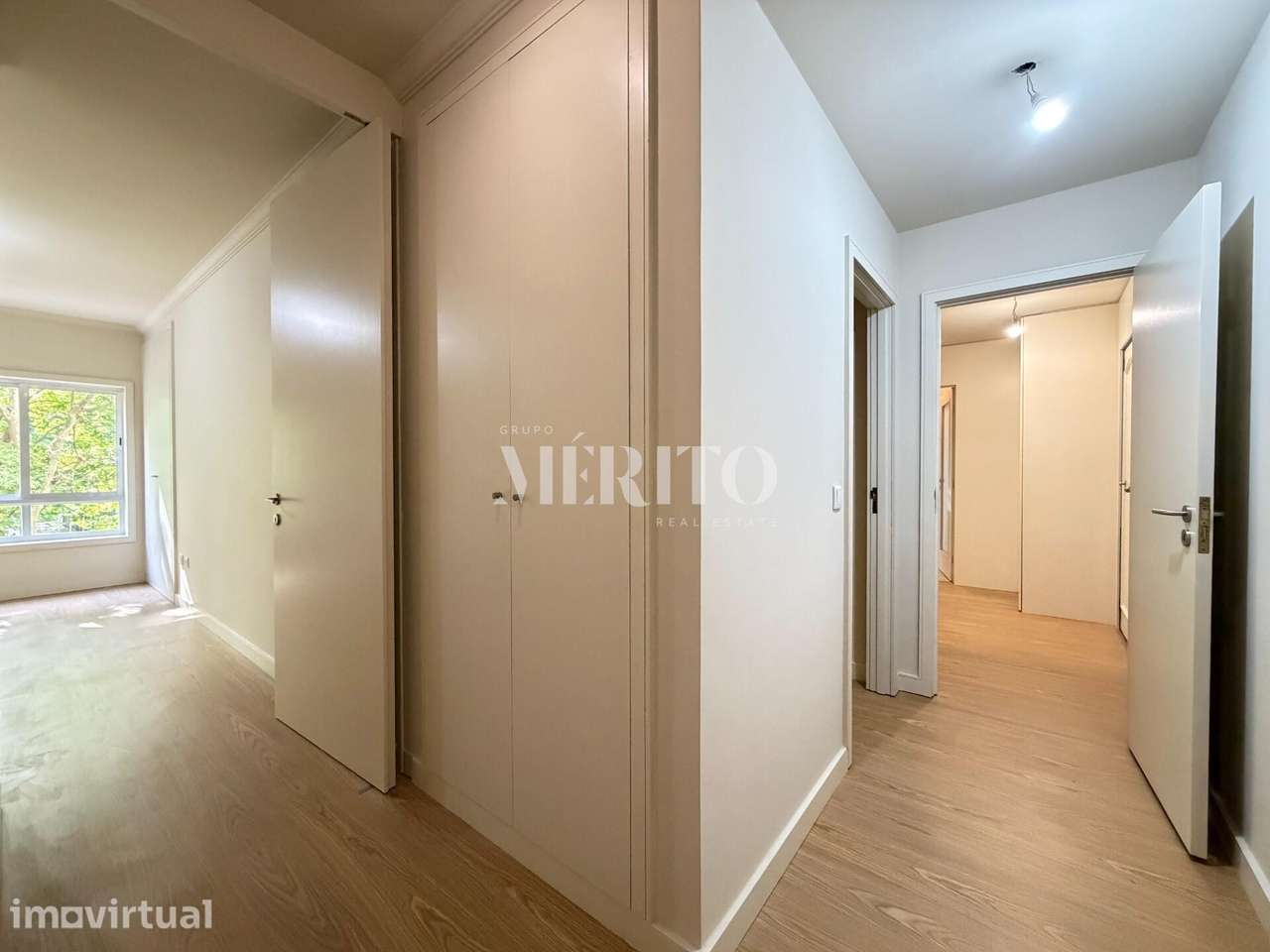 Excelente apartamento T2 localizado no centro de Vila Nova de Famalicã - Grande imagem: 4/12