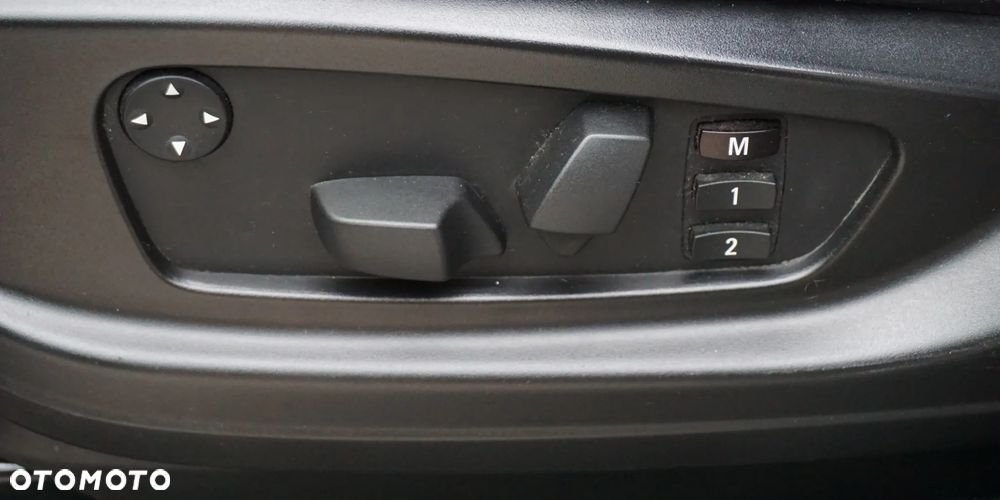BMW X5 xDrive30d - 23